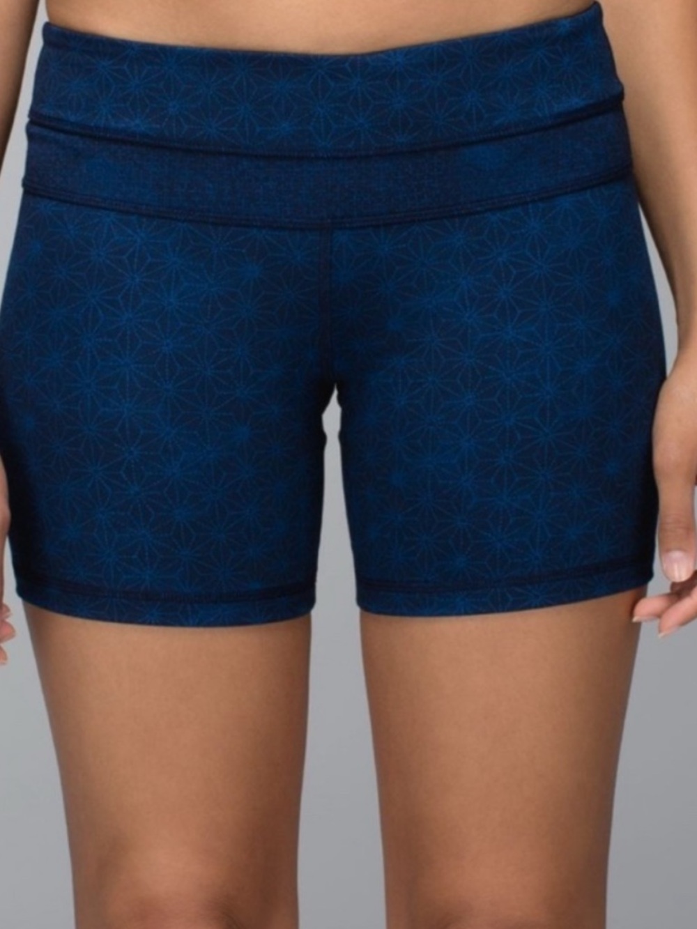 Lululemon Groove Short *Full-On Luon (Regular) | Size 4